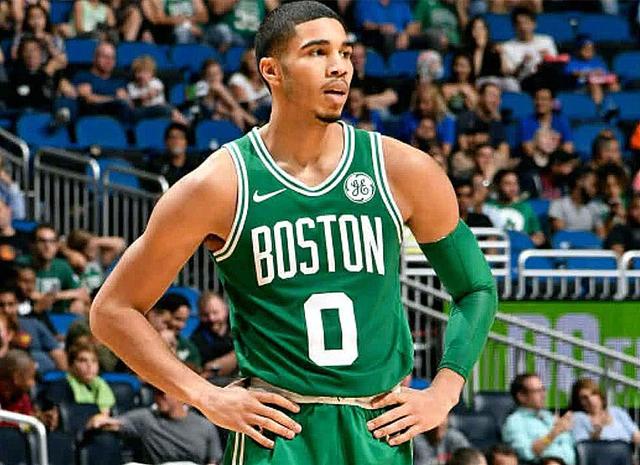 普在场边激 普在场边激