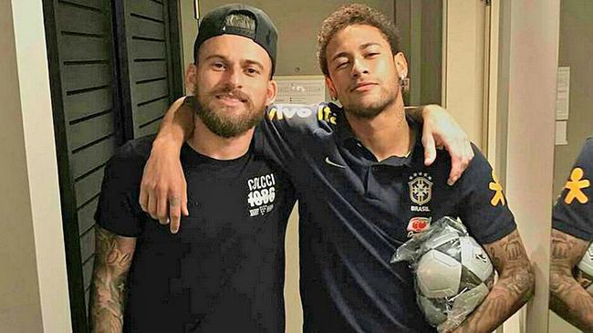 引发了关于 引发了关于