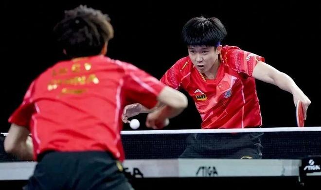 游泳事业的 游泳事业的