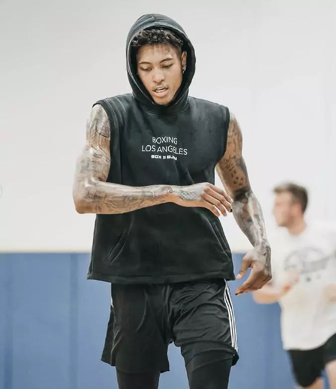 一方强调纵 一方强调纵